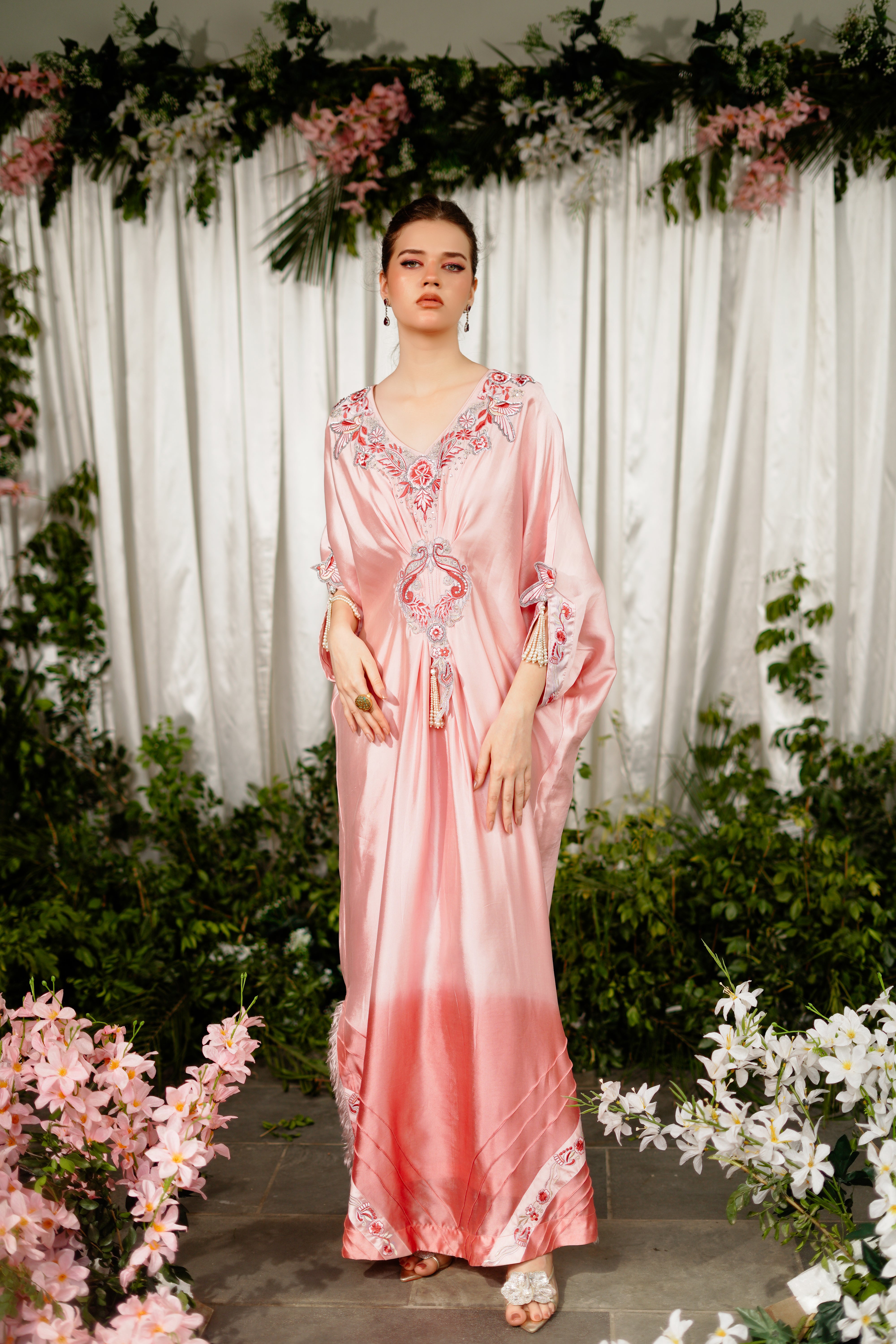 Chand Parinda Kaftan
